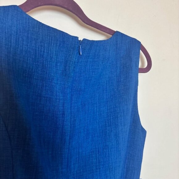 Ellen Tracy Linen Sheath Dress w/ Gold Embellished neckline - Size 8 - Picture 5 of 9